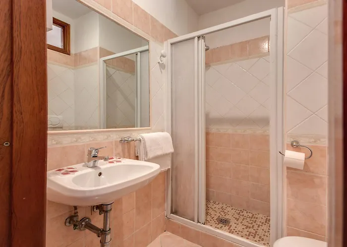 Rubino Otel 2*